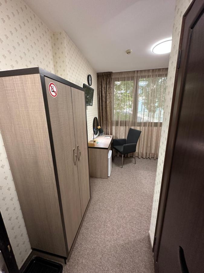 Хотел Аврора Haskovo Exterior foto